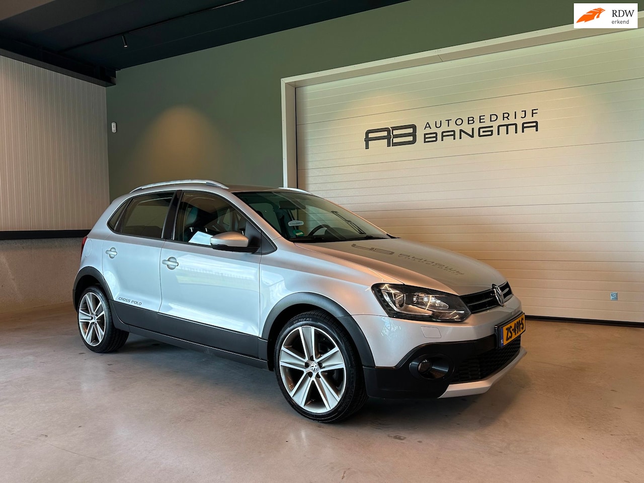Volkswagen Polo - 1.2 TSI 16v AUTOMAAT 5-DRS CROSS|AIRCO|STOELVERWARMING|NAVIGATIE|CRUISECONTROL|LM-VELG|ALC - AutoWereld.nl