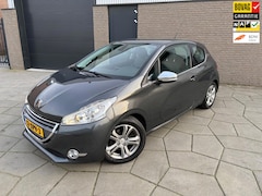Peugeot 208 - 1.4 VTi Allure| 3 Drs |Airco | verstralers |Chrome pakket |AUX| Full-Map Navi | leder