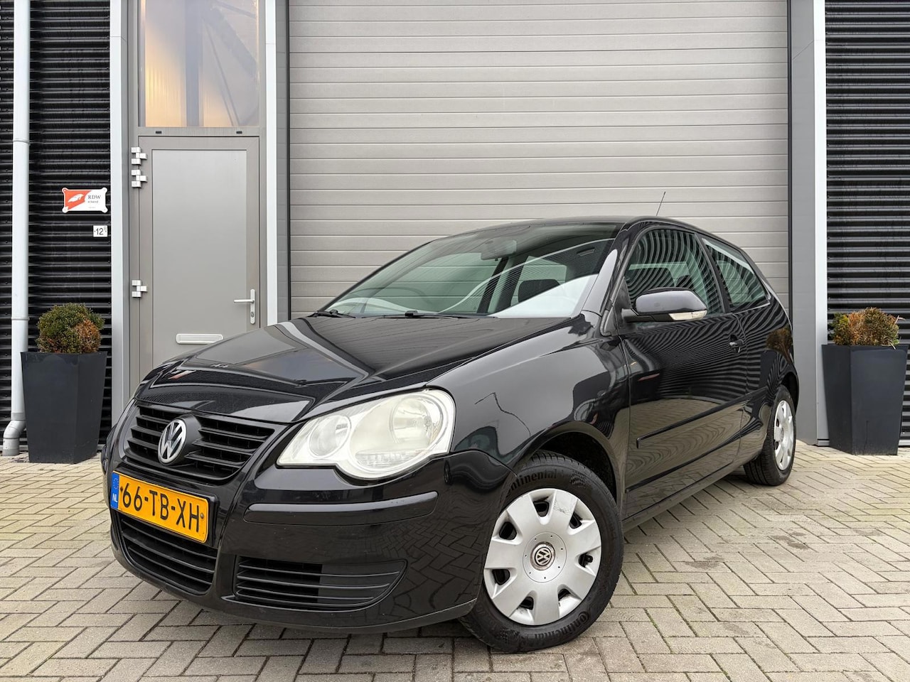 Volkswagen Polo - 1.4-16V Optive/Hele nette auto/Airco/3e eigenaar/ - AutoWereld.nl