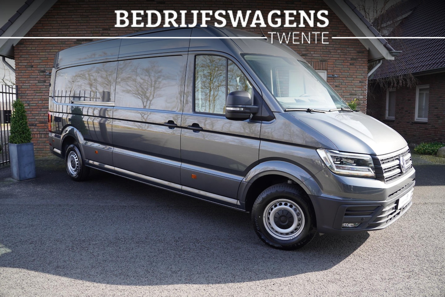 Volkswagen Crafter - 35 2.0 TDI 177PK Automaat L4H3 Ergocomfort stoel LED NAVI - AutoWereld.nl