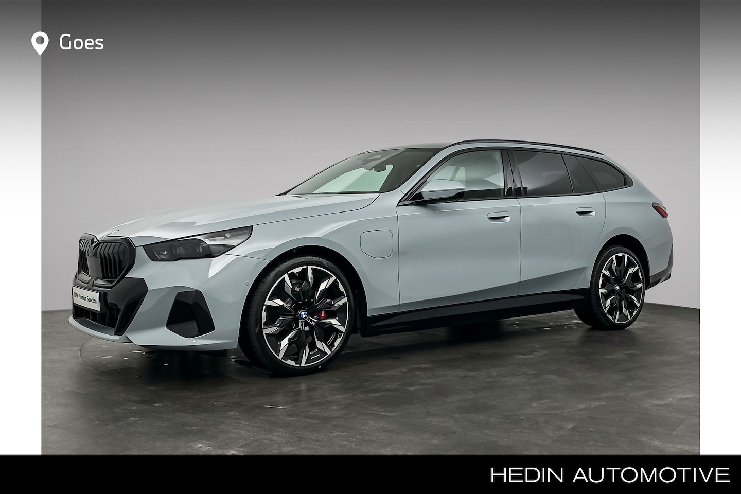 BMW 5-serie Touring - 530e | M Sportpakket Pro | Stuurwielrand verwarmd | Comfort Access | Trekhaak met elektri - AutoWereld.nl