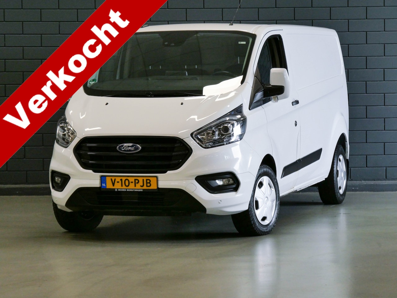 Ford Transit Custom - 320 2.0 TDCI 130PK L2H1 Trend | NAVIGATIE | CAMERA | CRUISE CONTROL | - AutoWereld.nl