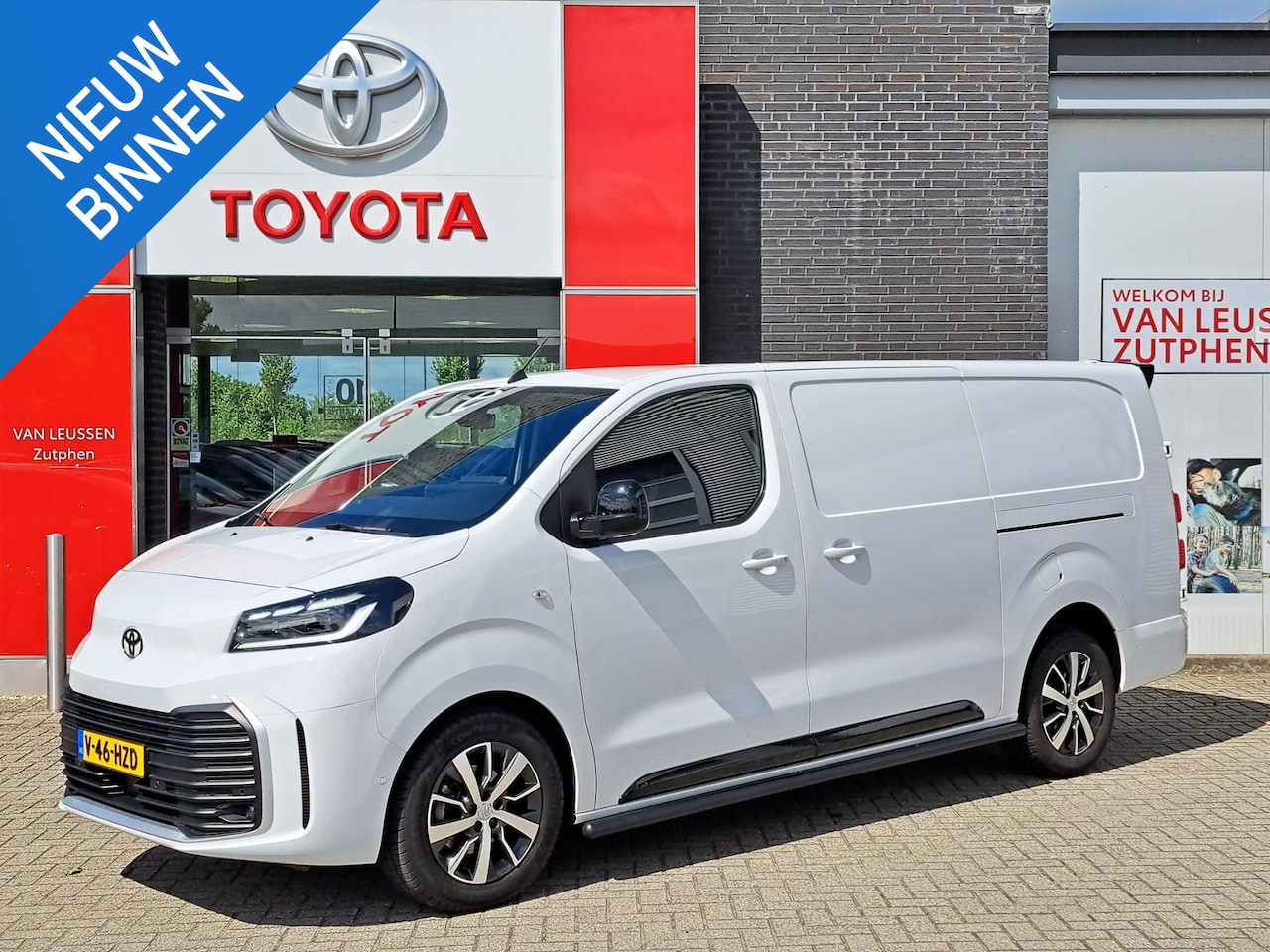 Toyota PROACE Long Worker - 2.0 D-4D L2 Professional 177PK 2X SCHUIFDEUR AUTOMAAT AD-CRUISE NAVIGATIE PARKEER SEN. CAM - AutoWereld.nl