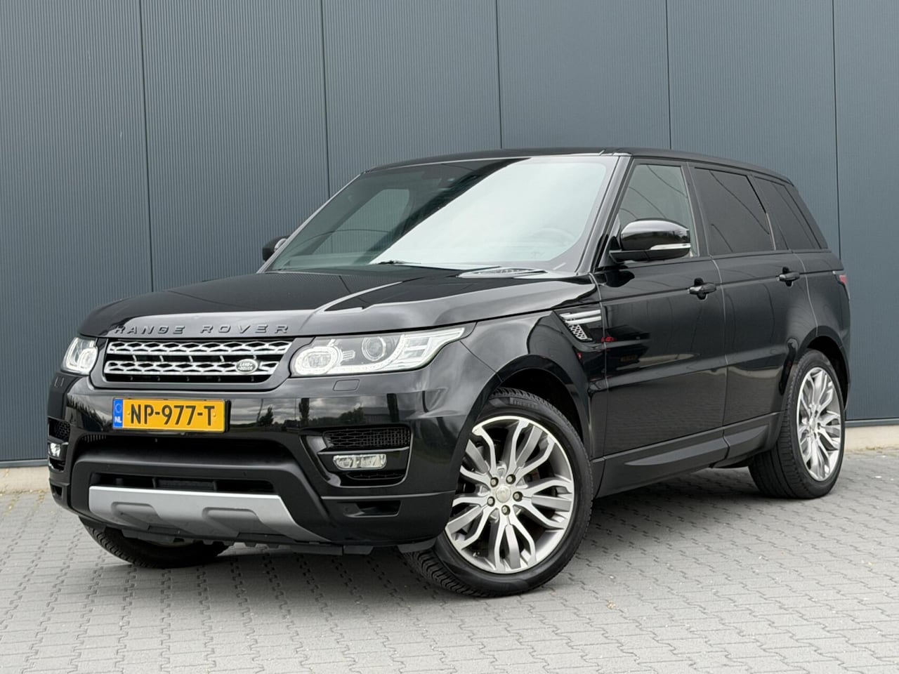 Land Rover Range Rover Sport - 3.0 TDV6 HSE Dynamic 3.0 TDV6 HSE Dynamic - AutoWereld.nl