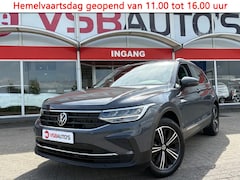 Volkswagen Tiguan - 1.5 TSI ACT. FACELIFT LED NAVI CARPLAY AIRCO LMV PDC ESP