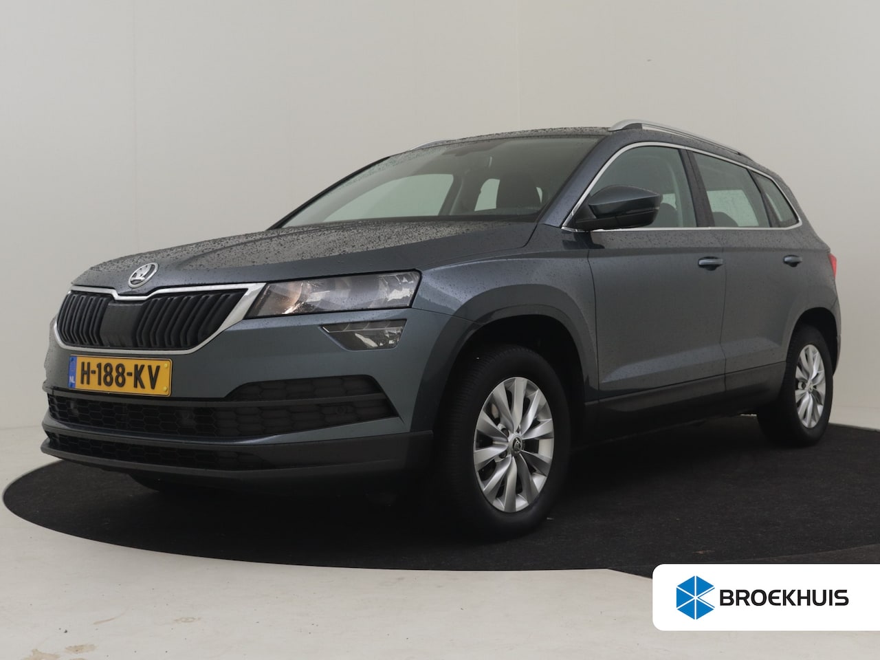 Skoda Karoq - 1.5 TSI ACT Business Edition 150 Pk DSG/AUTO | Trekhaak | Achteruitrijcamera | Cruise cont - AutoWereld.nl