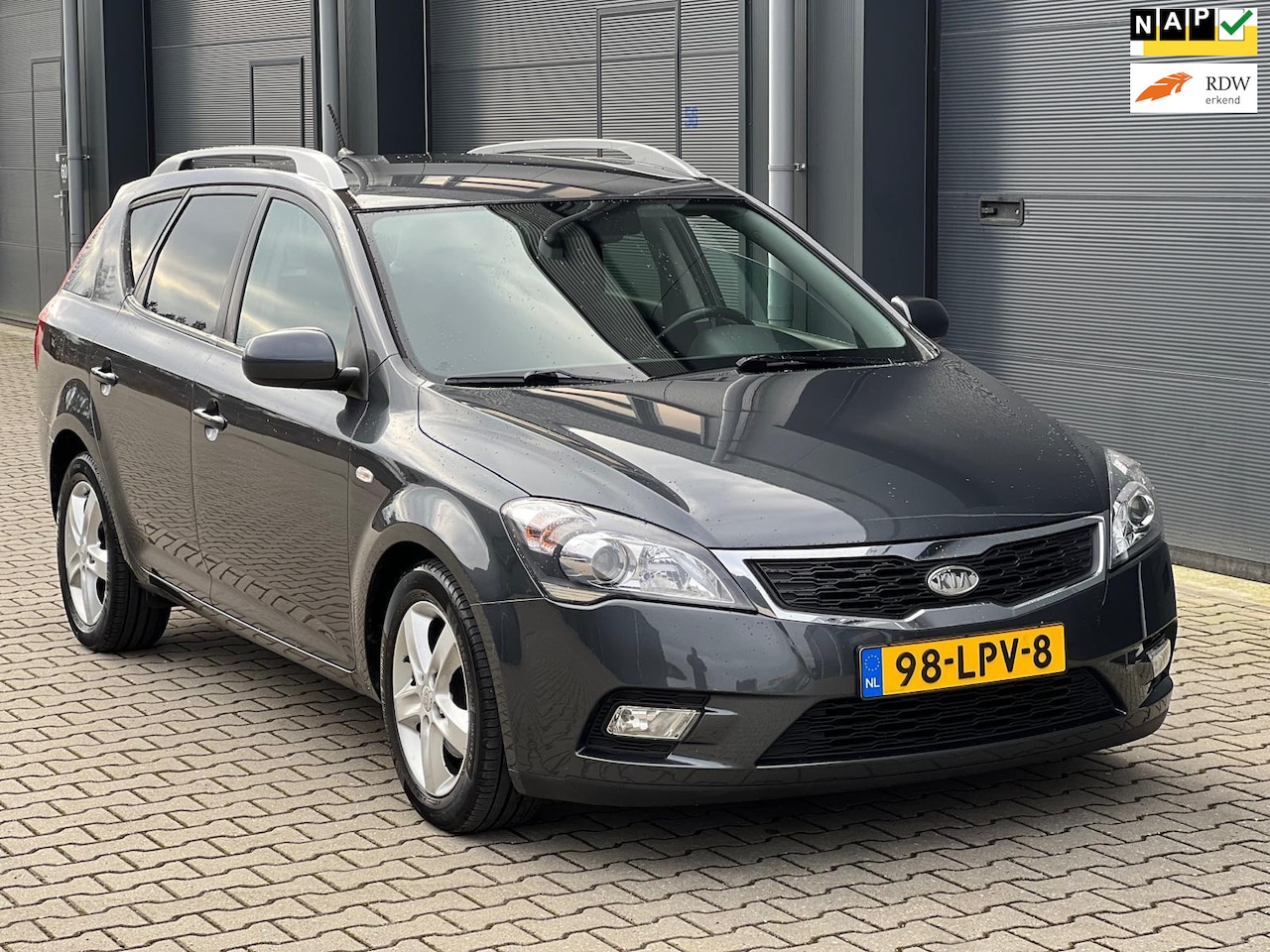 Kia Cee'd - 1.4 CVVT X-tra|5Deurs|Clima|Navi - AutoWereld.nl