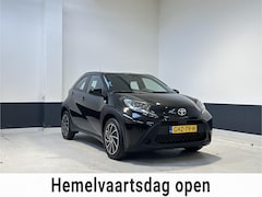 Toyota Aygo X - 1.0 VVT-i MT Play |Apple Carplay/ Android auto | Bluetooth | Camera| NL | 1 Eig |