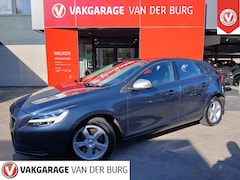 Volvo V40 - 2.0 T2 Momentum NIEUWE APK, Nieuwe Remblokken RIJKLAAR