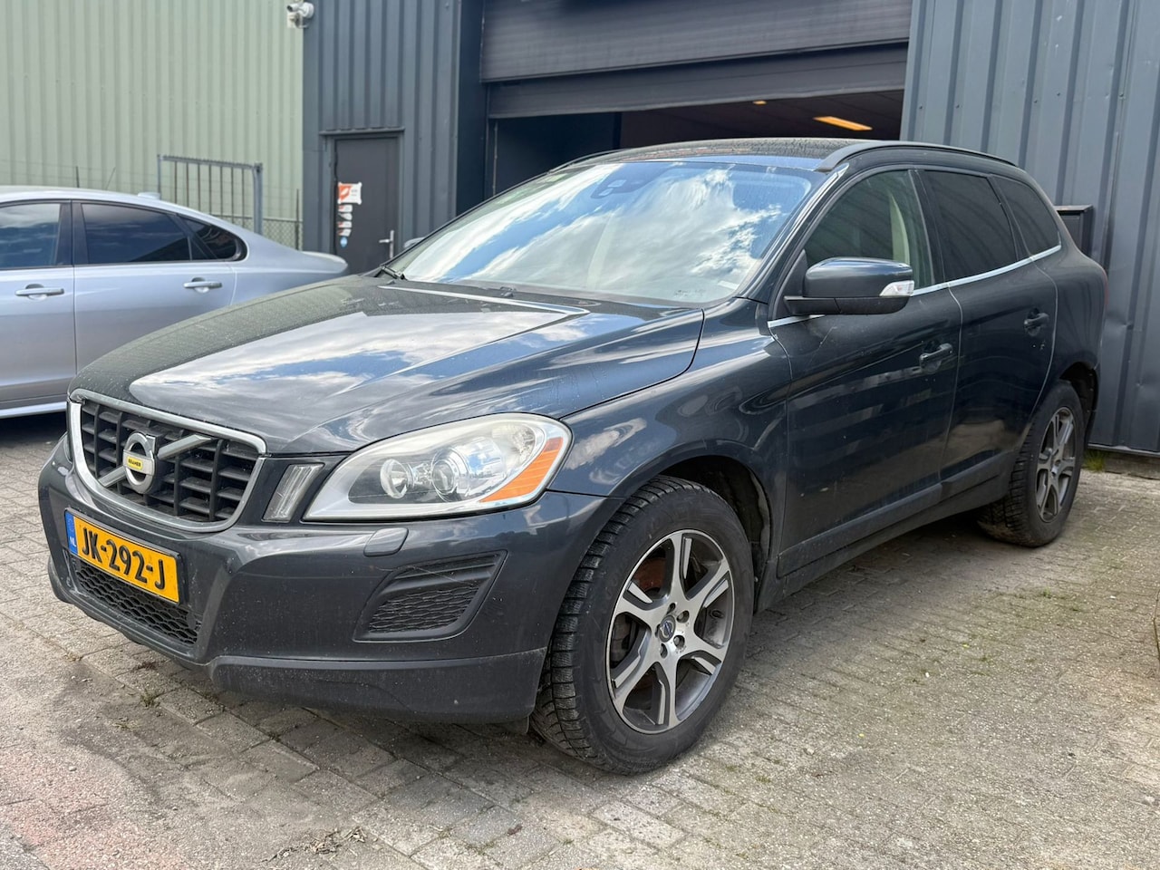 Volvo XC60 - 2.0 D3 Summum 2012 DEFECT - AutoWereld.nl