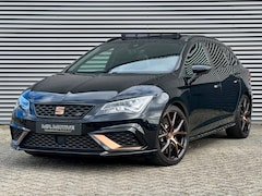 SEAT Leon ST - 2.0 TSI CUPRA R | Panorama | Dealer Onderhouden | Bucket Seats | Camera | Carbon | Beats