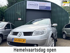 Renault Scénic - 2.0-16V Privilège Luxe