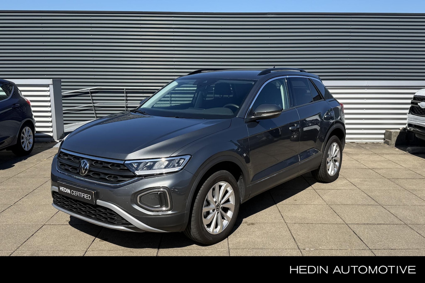 Volkswagen T-Roc - 1.5 TSI Life Edition | BTW | ACC | Camera - AutoWereld.nl