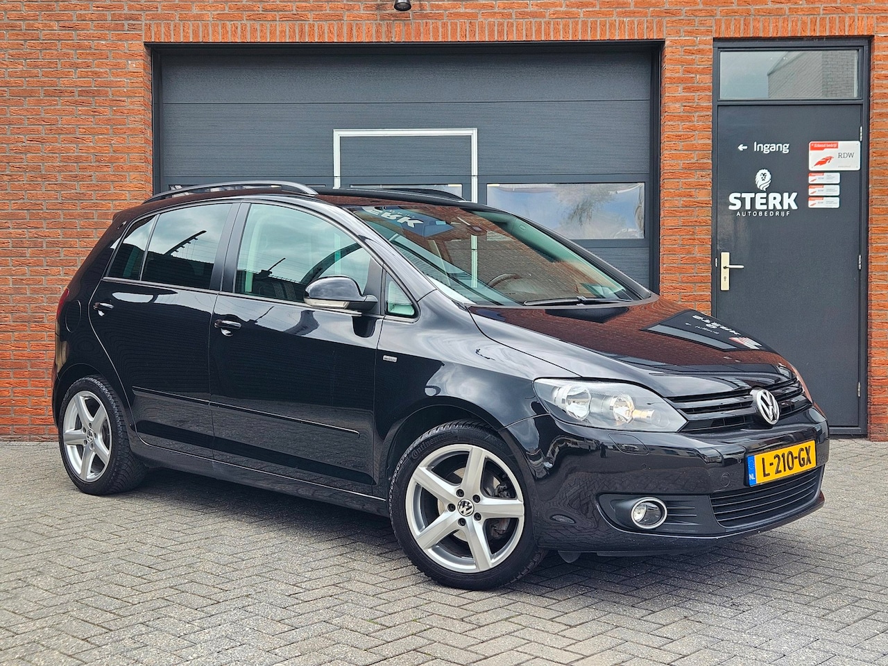 Volkswagen Golf Plus - 1.4 TSI Highline Navi Trekhaak Cruise 17" - AutoWereld.nl