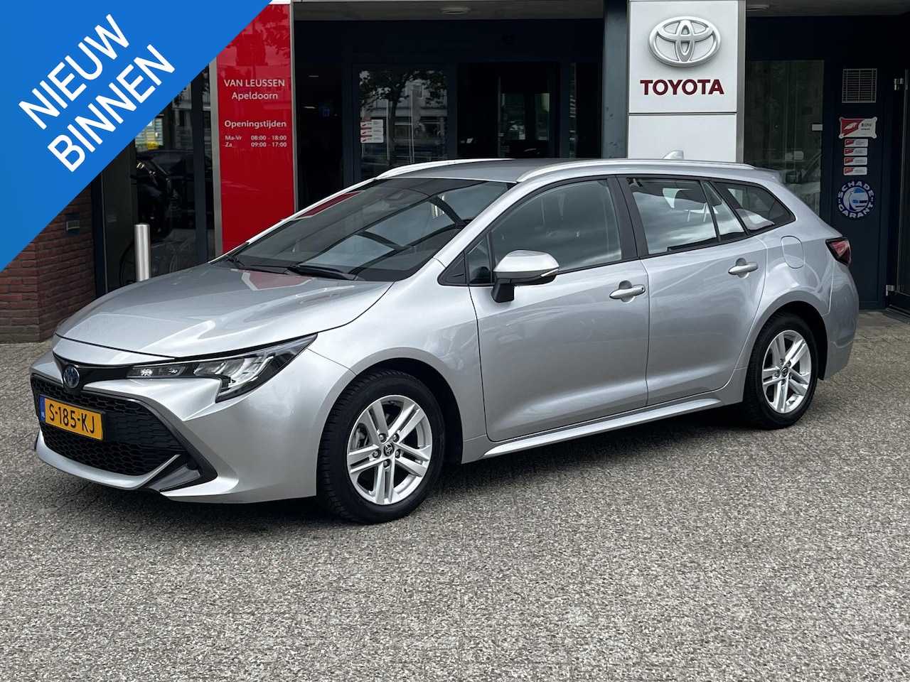 Toyota Corolla Touring Sports - 1.8 Hybrid Active CAMERA CLIMA AD-CRUISE LM-VELGEN 16" APPLE/ANDROID 4S-BANDEN NL-AUTO NAV - AutoWereld.nl