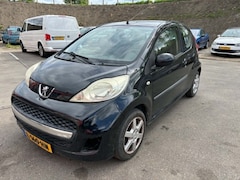 Peugeot 107 - 1.0-12V XR