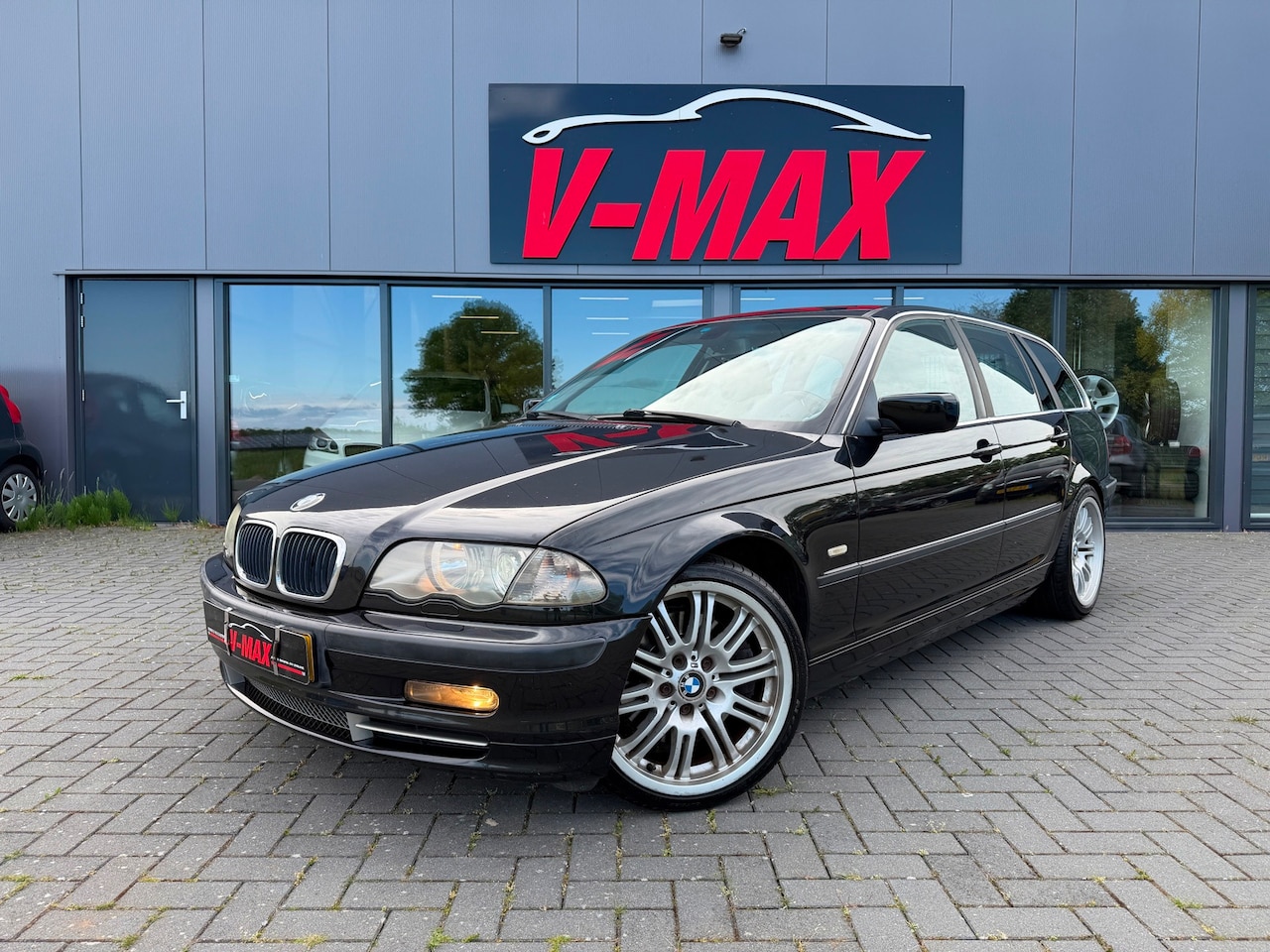 BMW 3-serie Touring - 330i Executive AUT Leder Xenon Harman Kardon PDC - AutoWereld.nl