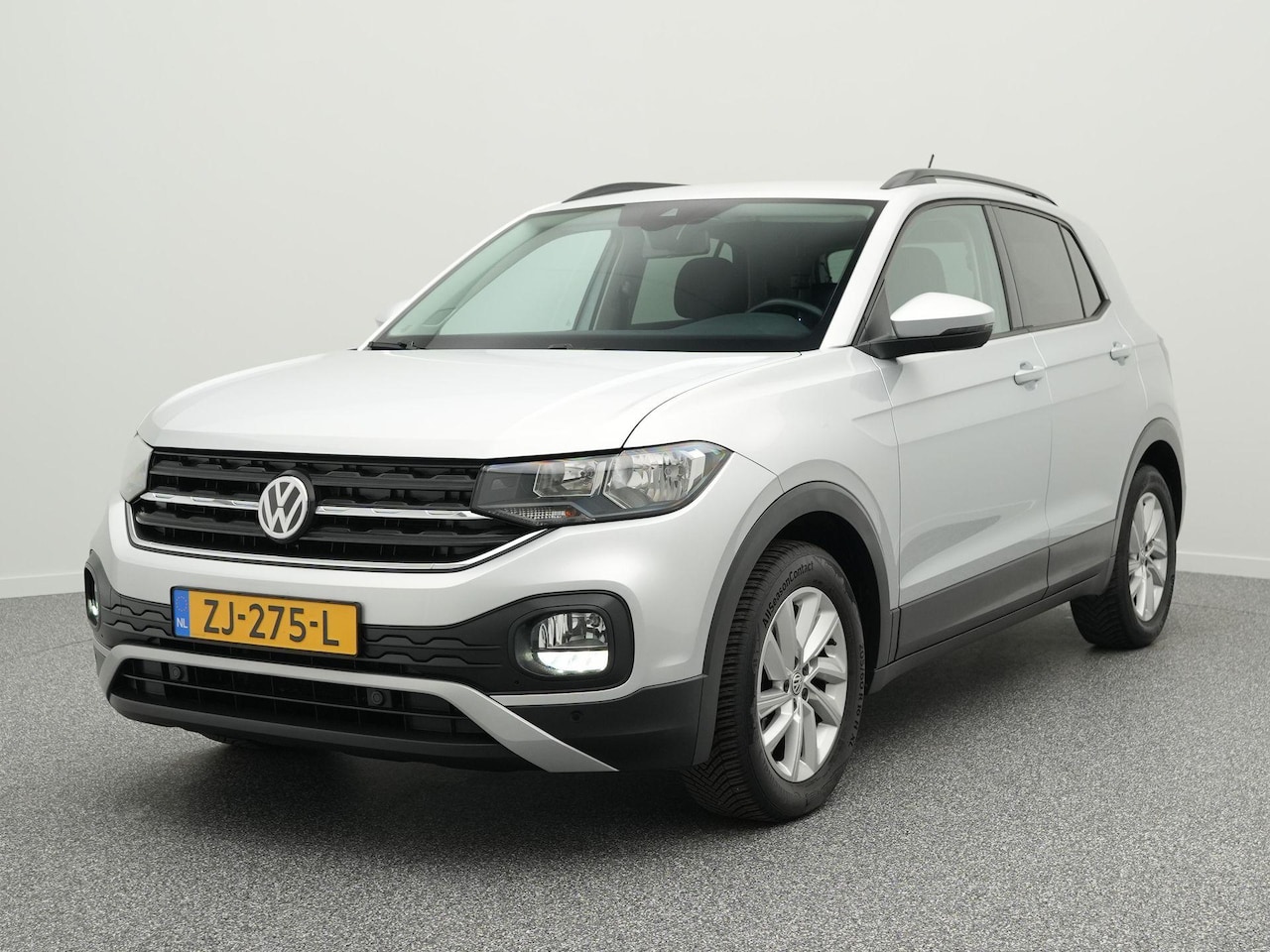 Volkswagen T-Cross - 1.0 TSI Life 95 PK | Navigatie | Trekhaak | Adaptieve Cruise Control | Side Assist | - AutoWereld.nl