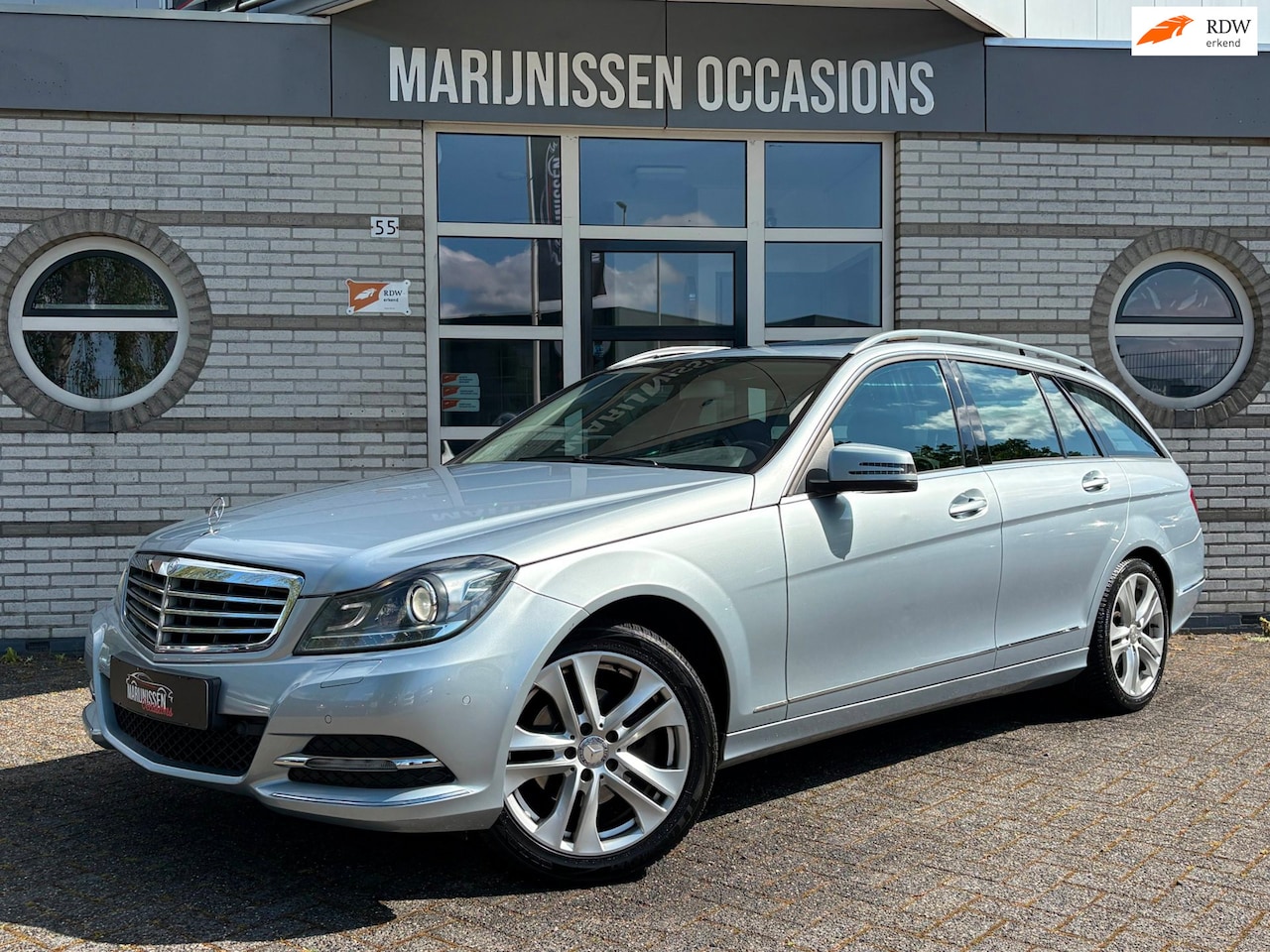 Mercedes-Benz C-klasse Estate - 180 BlueEff Elegance |Pano,Stoelvw,PDC| - AutoWereld.nl