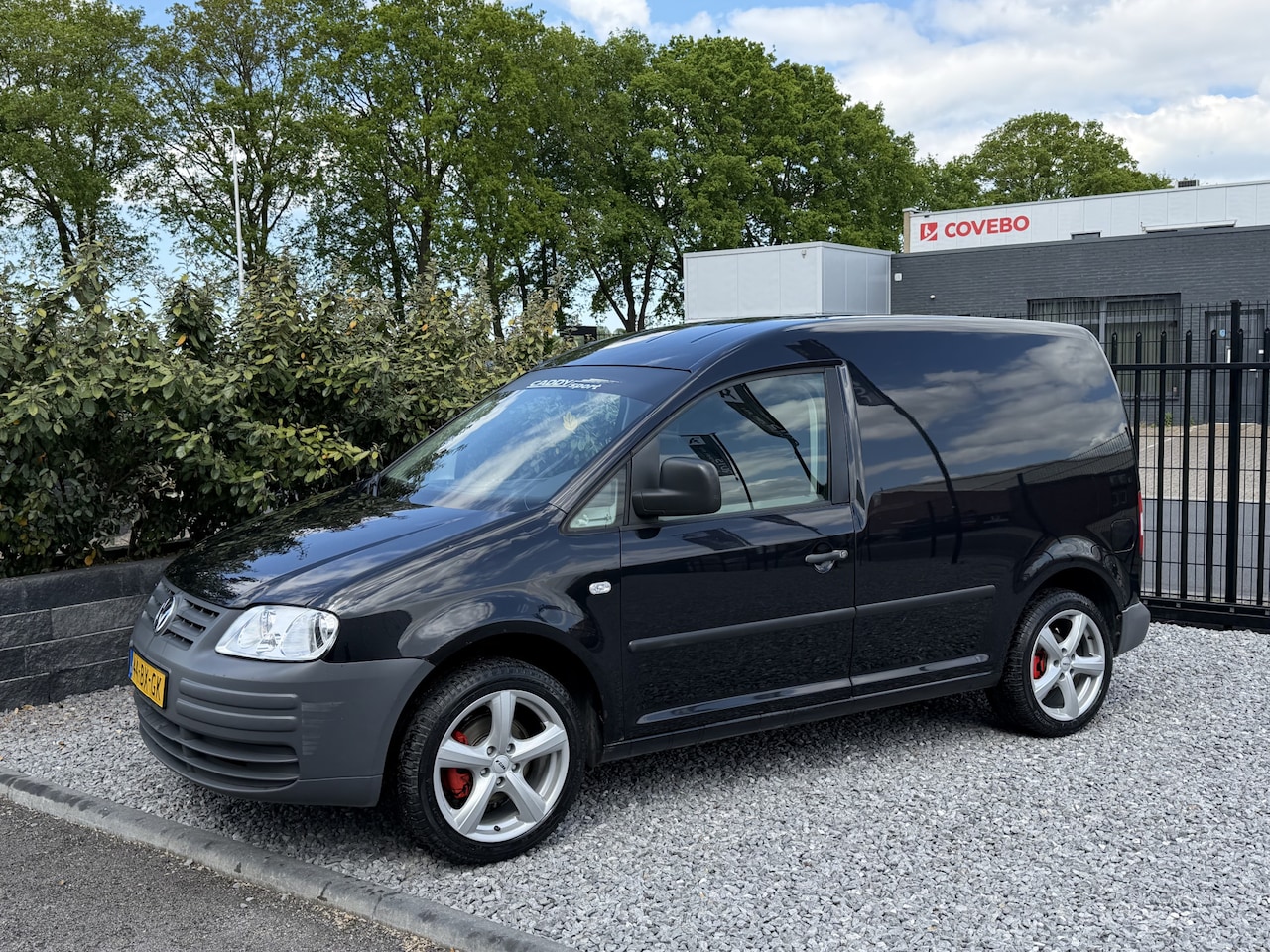 Volkswagen Caddy - 1.9 TDI DSG Clima|Cruis|Carplay Zwart - AutoWereld.nl