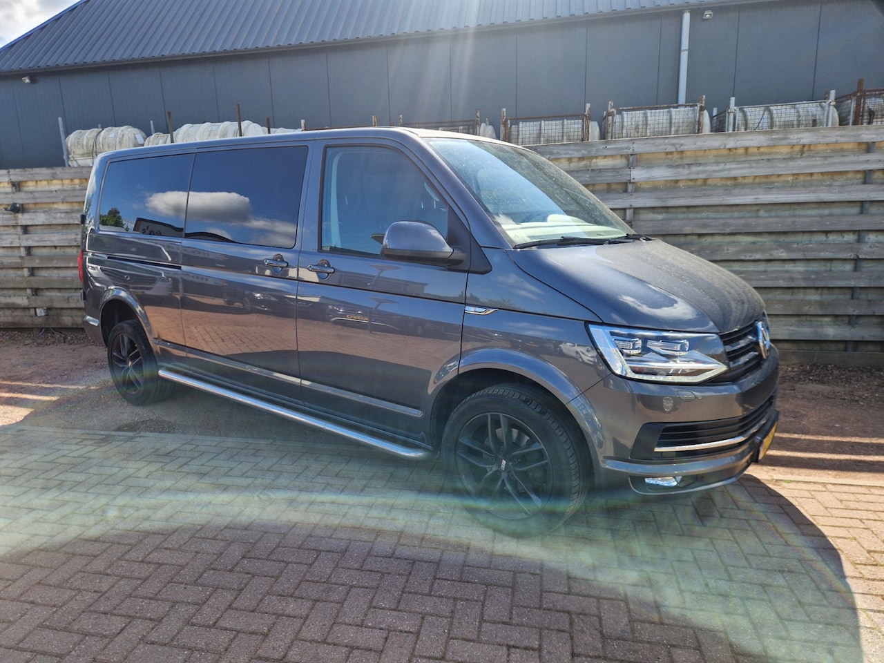 Volkswagen Transporter - 2.0 TDI L2H1 DC Highline 2.0 TDI L2H1 DC Highline - AutoWereld.nl
