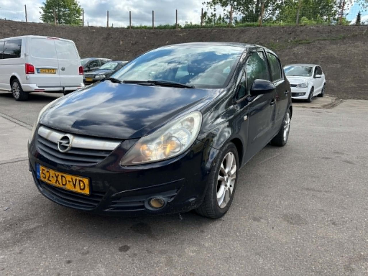 Opel Corsa - 1.4-16V Bns Sport - AutoWereld.nl