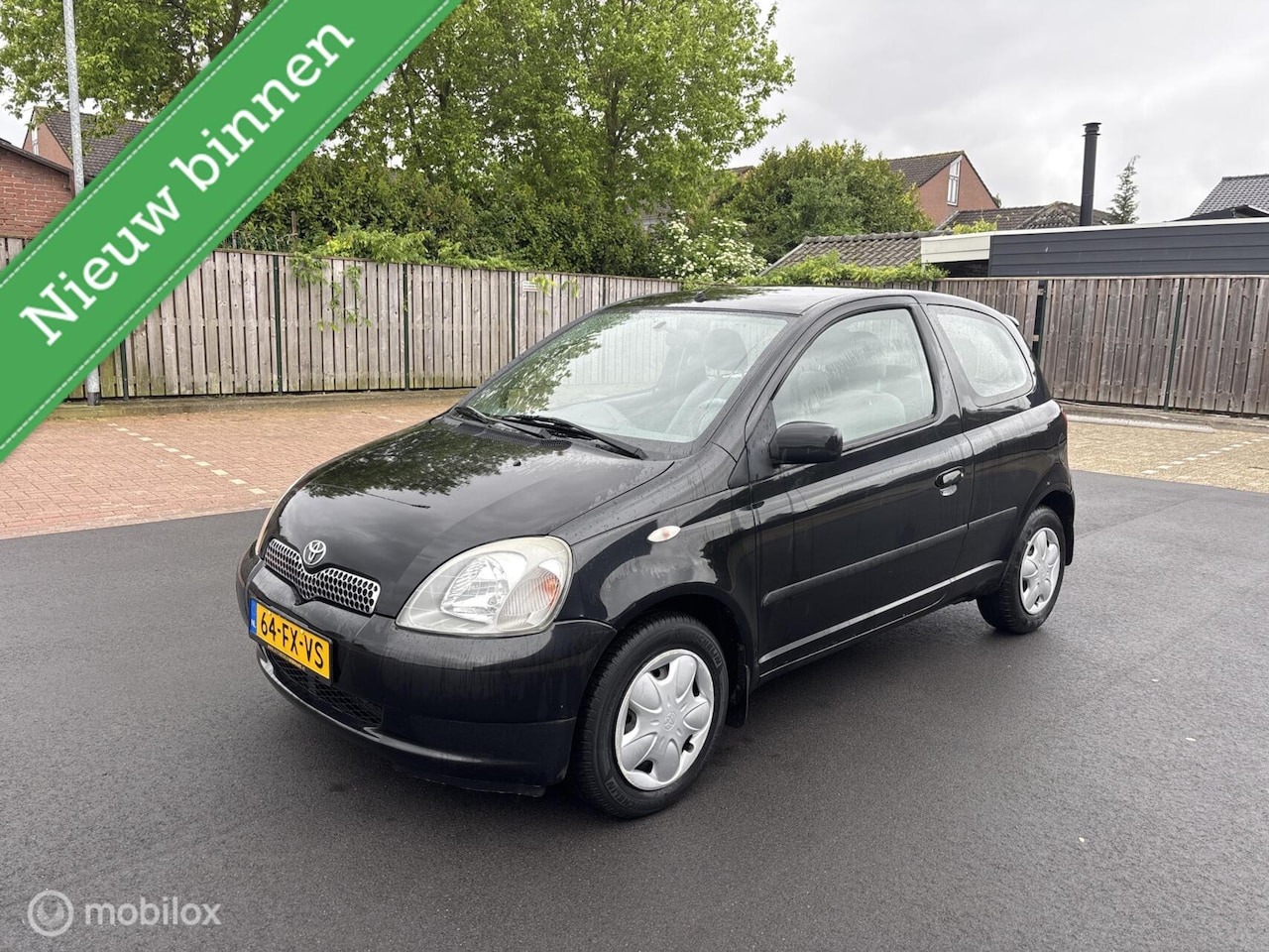 Toyota Yaris - 1.3-16V VVT-i Sol Nieuwe apk Weinig km - AutoWereld.nl