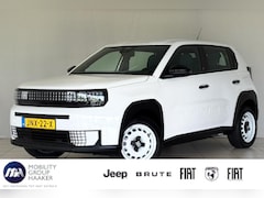 Fiat Grande Panda - RED 11kW 44 kWh | LED | Parkeersensoren | Carplay draadloos | airco | cruise control |