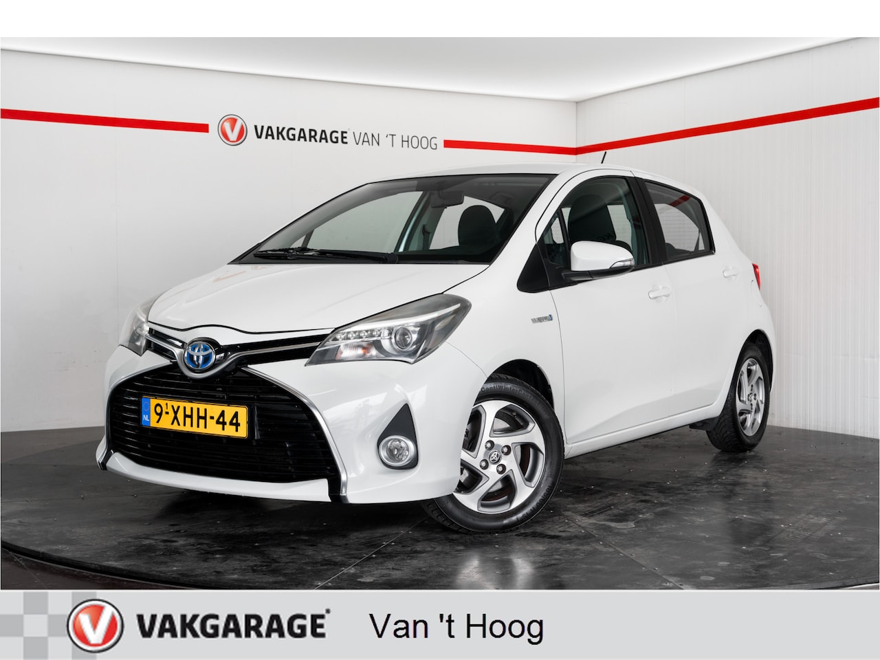 Toyota Yaris - 1.5 Hybrid Lease Camera Apple carplay Android Auto Climat Control - AutoWereld.nl