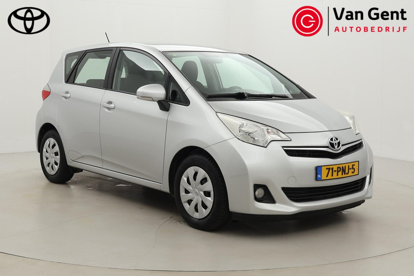 Toyota Verso S - 1.3 VVT-i Aspiration | Trekhaak | Clima | Camera | Bluetooth | Elektrische ramen voor | Ra - AutoWereld.nl