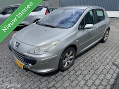 Peugeot 307 - 1.6-16V Griffe