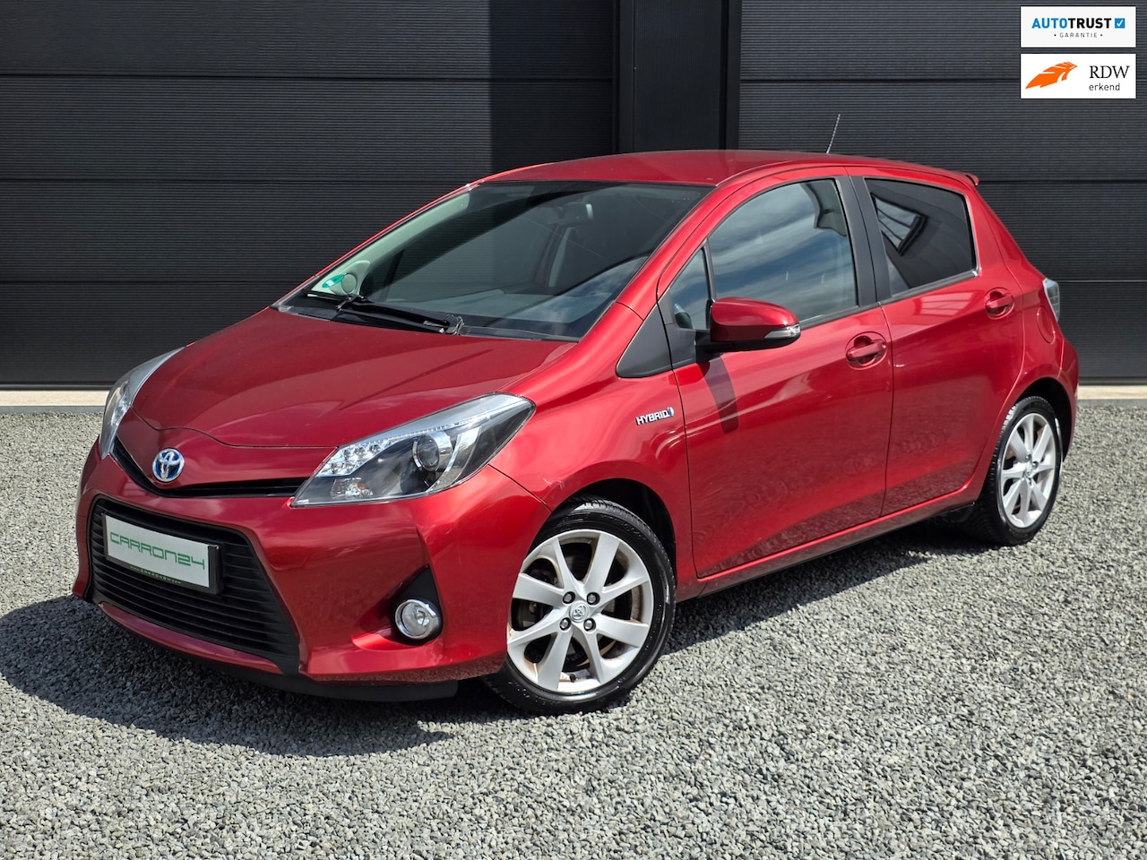 Toyota Yaris - 1.5 Full Hybrid Dynamic | Navi | Cruise | Leder-Stof | - AutoWereld.nl