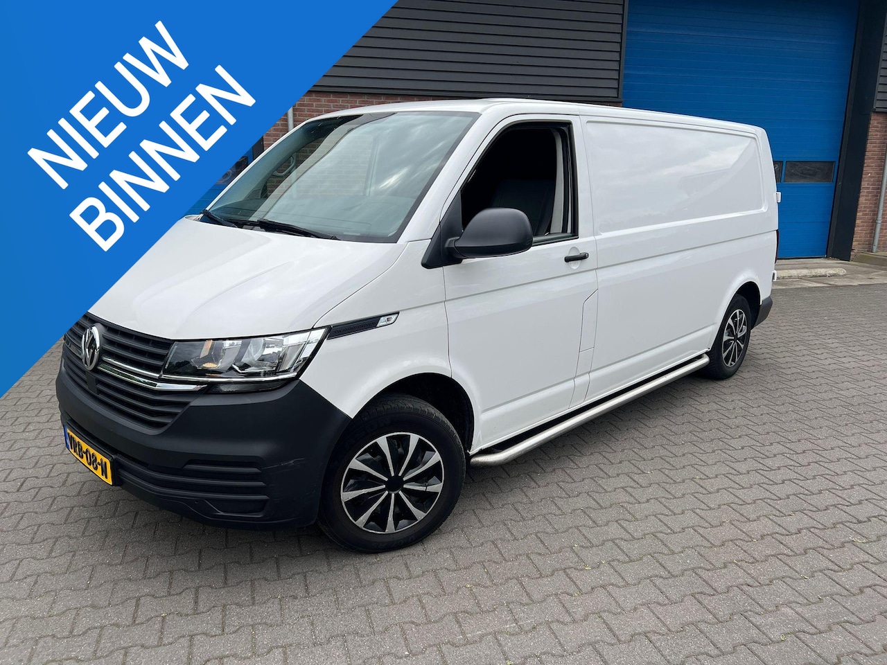 Volkswagen Transporter - 2.0 TDI L2H1 2.0 TDI L2H1 - AutoWereld.nl
