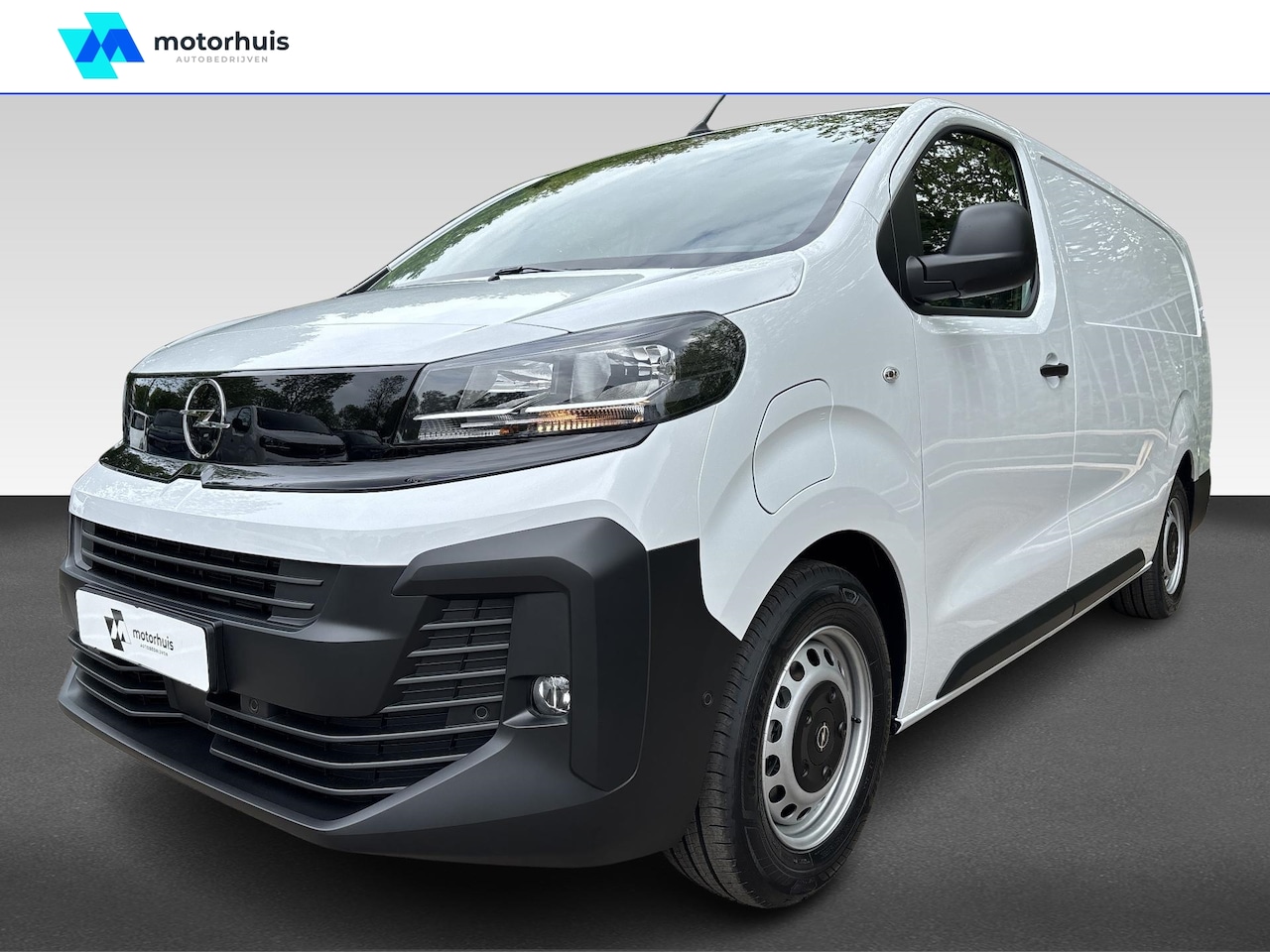 Opel Vivaro Electric - XL 75 kWh Automaat | Surround NAV | Houten Laadruimte | - AutoWereld.nl