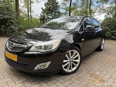 Opel Astra - 1.6 Edition..Licht schades...Rijdt super
