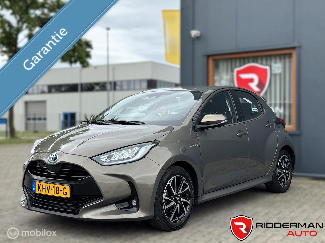 Toyota Yaris - 1.5 Hybrid Team|Automaat|Stoelvw|LED|Garantie - AutoWereld.nl