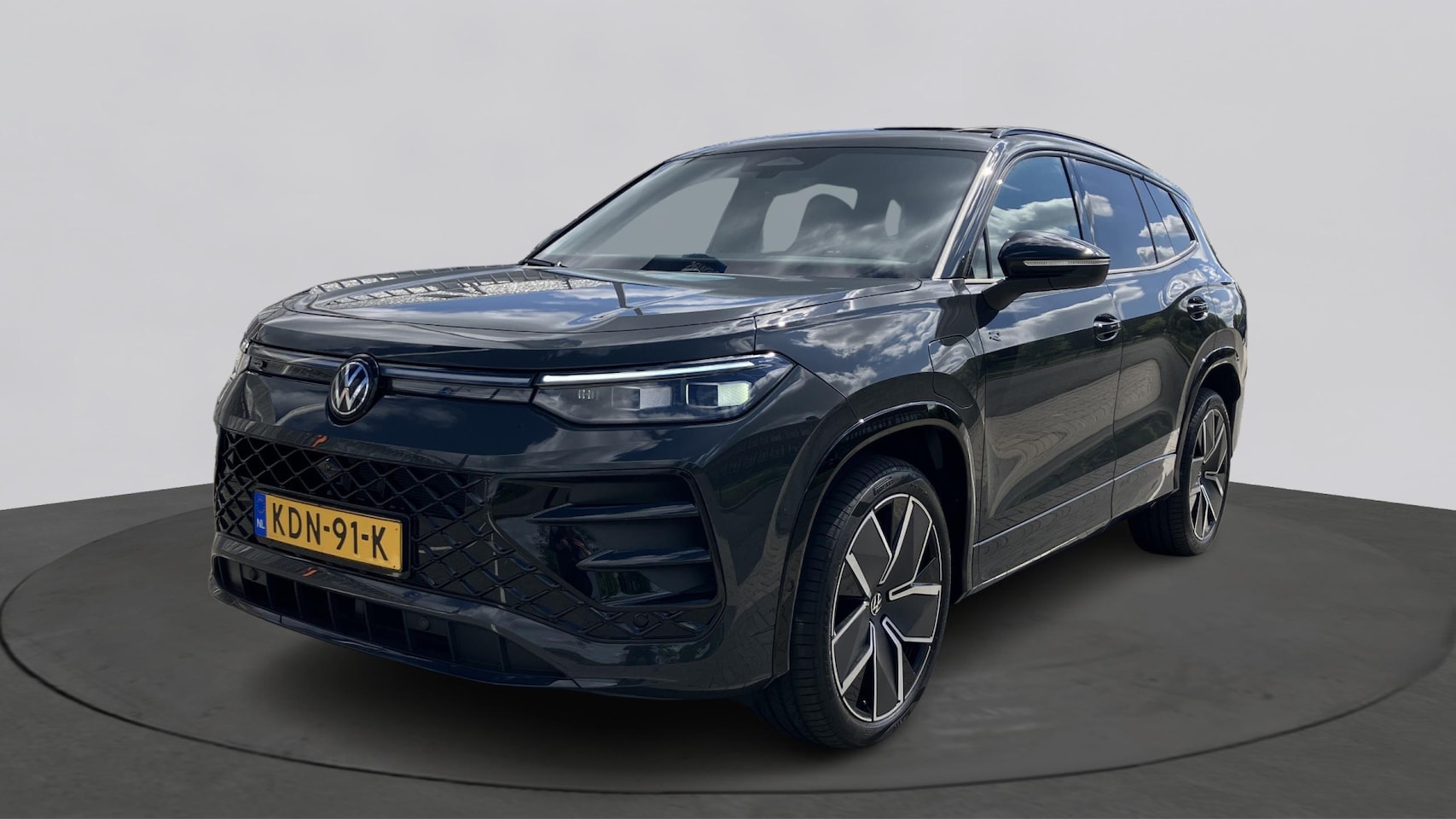 Volkswagen Tayron - 1.5 eHybrid R-Line Edition 1.5 eHybrid R-Line Edition - AutoWereld.nl