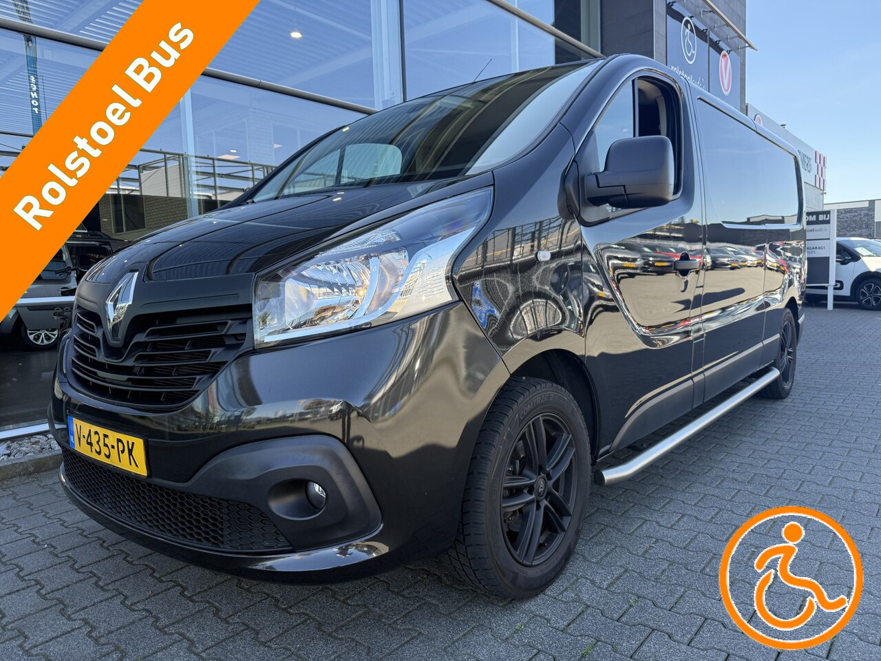 Renault Trafic - 4+1 Rolstoelbus 1.6 dCi T29 L2H1 Comfort (Zeer nette en mooie uitgevoerde bus met lift!) - AutoWereld.nl