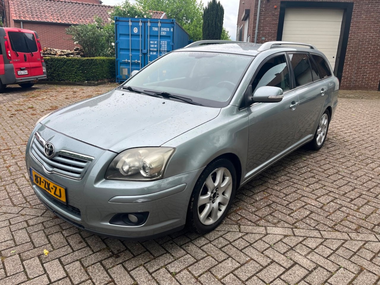 Toyota Avensis Wagon - 2.0 D-4D Executive Business CLIMA - AutoWereld.nl