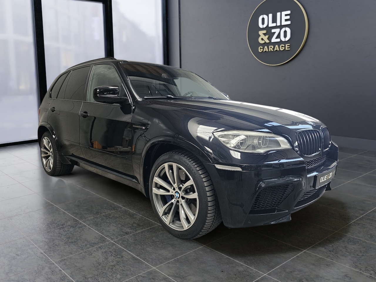 BMW X5 - M 4.4i V8 | All-in | Akrapovic | Luchtvering | Leder | Stoelverw. - AutoWereld.nl