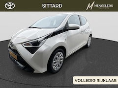 Toyota Aygo - 1.0 VVT-i x-play | Rijklaar | Camera Achter | Navi by App