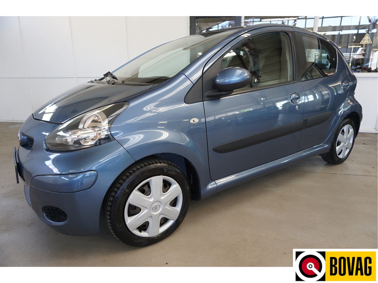 Toyota Aygo - 1.0-12V Comfort AUTOMAAT Trekhaak - AutoWereld.nl
