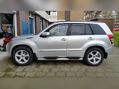 Suzuki Grand Vitara - 2.0-16V High Executive