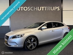 Volvo V40 - 1.6 T2 Momentum LMV / NAVI / AIRCO / CRUISE / NETTE AUTO /