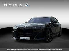BMW i7 - eDrive50 M Sportpakket Pro | Integral Active Steering | Glazen panoramadak Sky Lounge | Dr