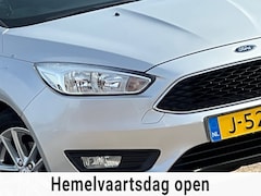 Ford Focus Wagon - 1.0 Titanium Bsns - Moondust Silver - Rijassistensystem/Cruise/Clima