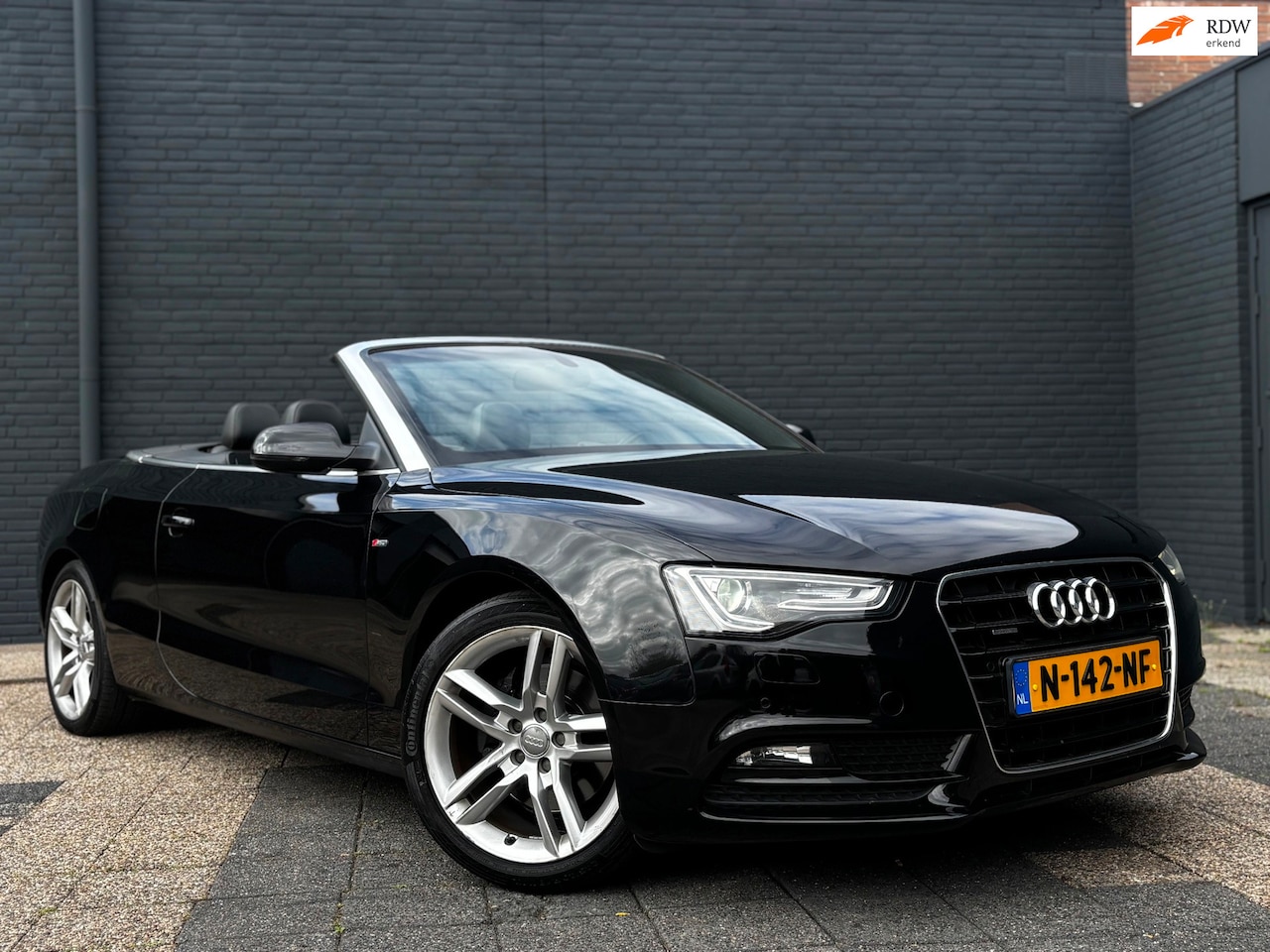 Audi A5 Cabriolet - Quattro S-Line | B&O | Stoelverwarming - AutoWereld.nl