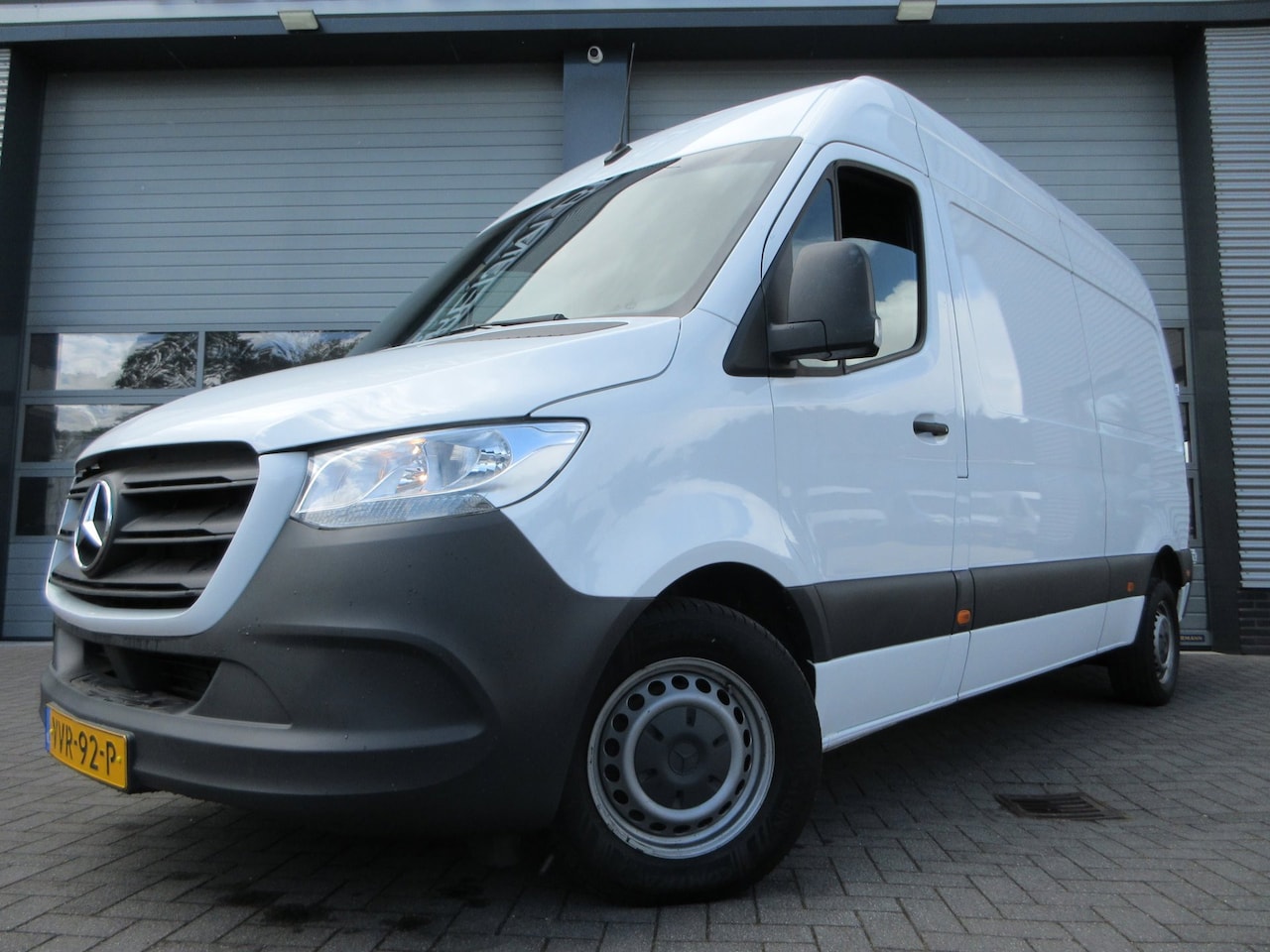 Mercedes-Benz Sprinter - 215 CDI L2H2 automaat trekhaak camera navigatie - AutoWereld.nl