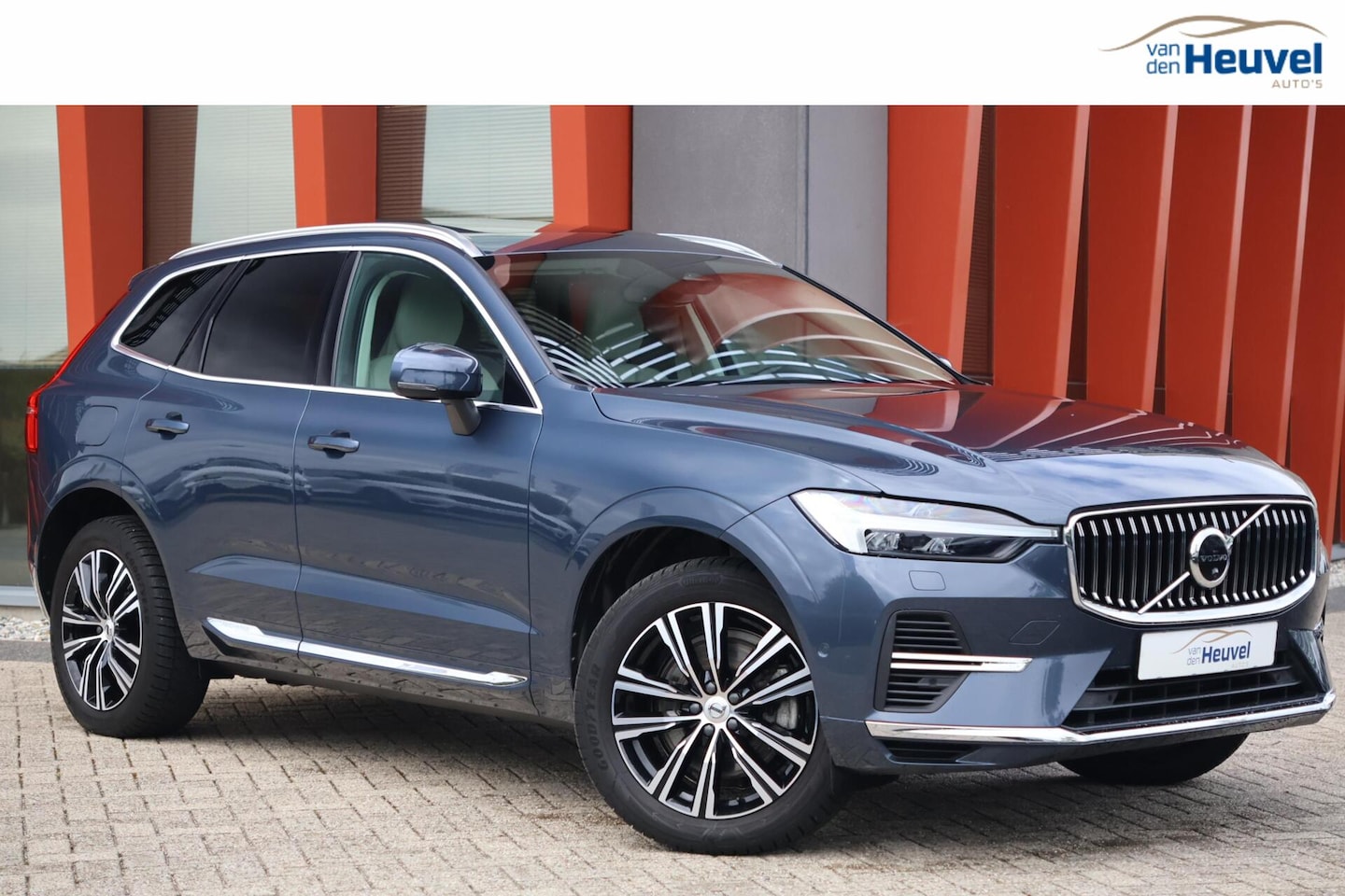 Volvo XC60 - T6 Recharge AWD Ultimate Bright - AutoWereld.nl