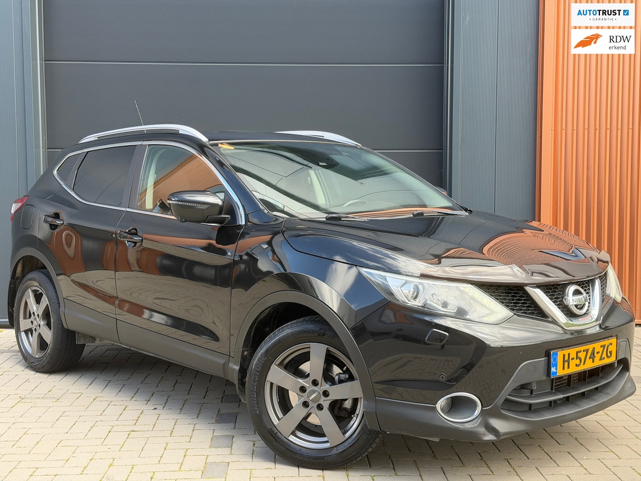 Nissan Qashqai - 1.2 Tekna|Nieuwe Ketting|360 Graden Camera|Trekhaak|Stoelverwarming|Keyless - AutoWereld.nl